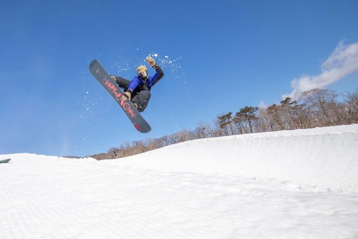 W215【打工度假簽證】大自然孕育出的天然積雪寶庫、區域最大規模的滑雪場職缺（岐阜縣）